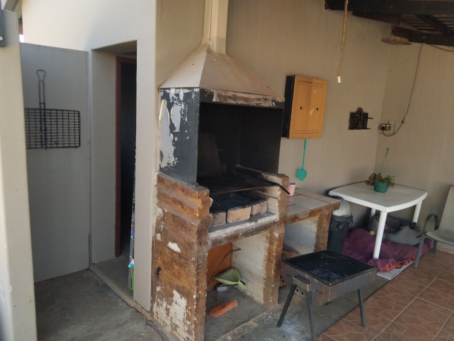 3 Bedroom Property for Sale in Meiringspark Ext 2 North West